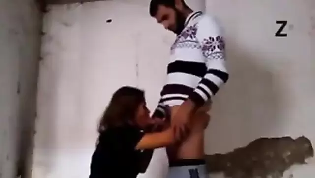 Женщина изменяет с турецким другом
